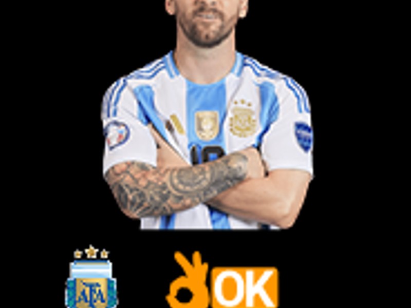 Người chơi Blackjack tập trung vào các lá bài và chip, áp dụng chiến lược để chiến thắng