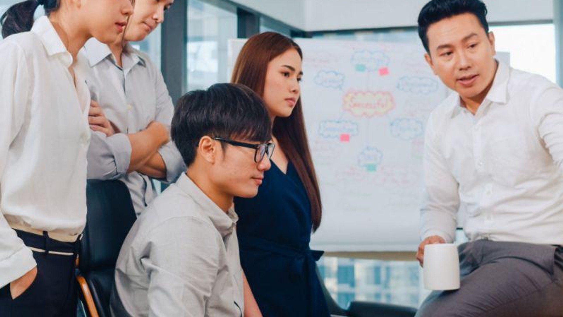 Biểu tượng công lý và quy định cá cược trực tuyến