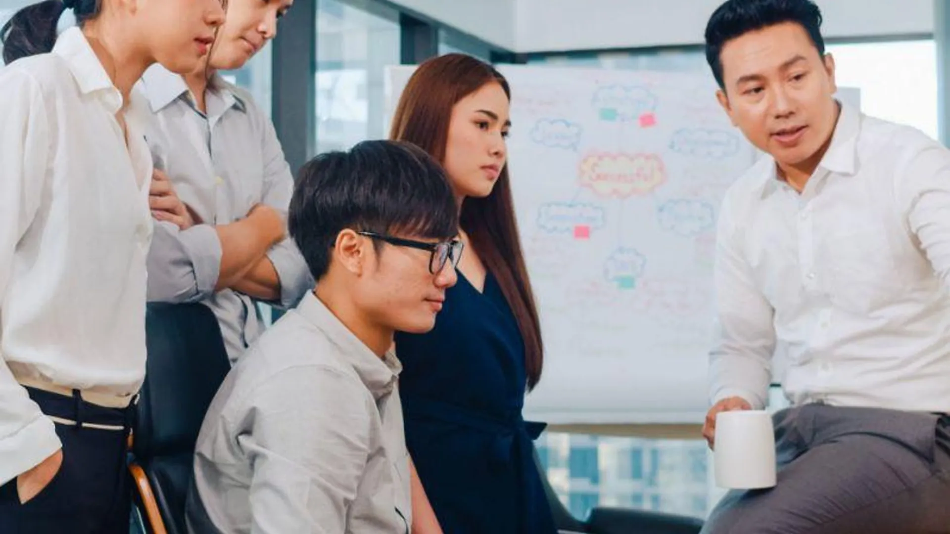 Biểu tượng công lý và quy định cá cược trực tuyến