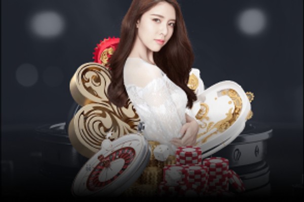 Hình ảnh về sòng bạc trực tuyến với người chia bài thật, bàn chơi blackjack và roulette, tạo không khí sang trọng và chân thực